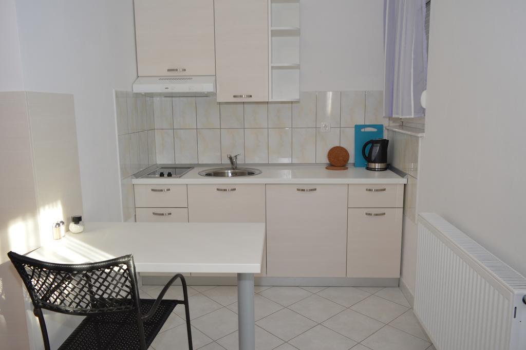 Permarinus Apartments Podstrana Rum bild