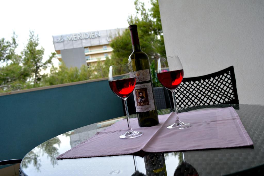 Permarinus Apartments Podstrana Rum bild